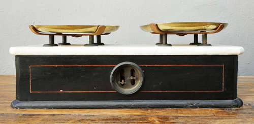 Very rare antique apothecary scale