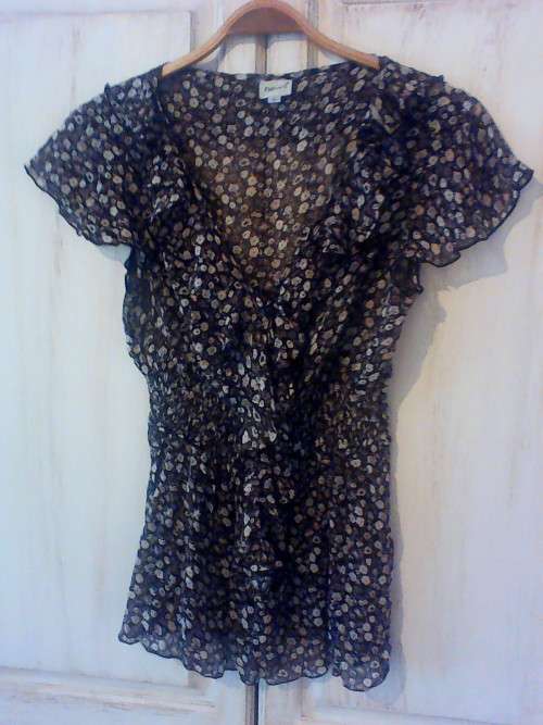 PRETTY BROWN FLORAL TOP (SIZE 10)