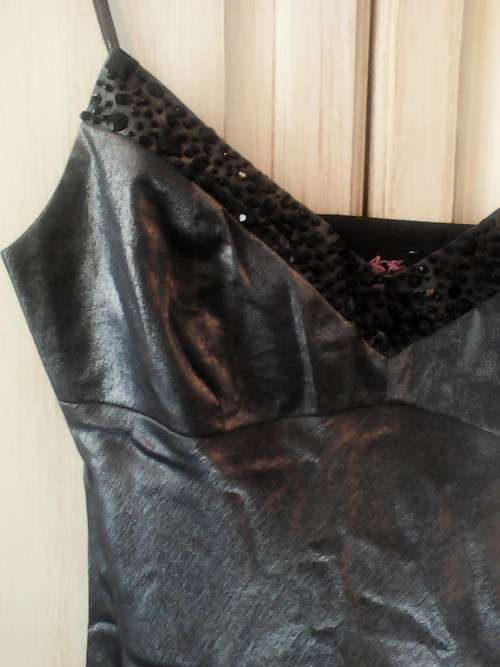 GORGEOUS GREY EVENING DRESS (SIZE 12/36 'HIP HOP')