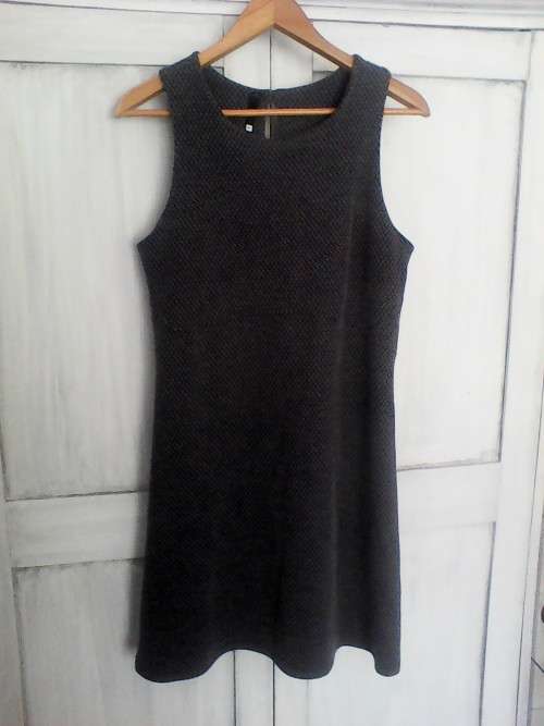 GORGEOUS GREY DRESS (SIZE M/10 'WOOLWORTHS')