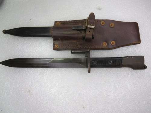 BELGUIM TYPE A FN FAL BAYONET PRE `94 SADF AND SAP ECXCEENT CONDITION WITH ORIGNAL FROG