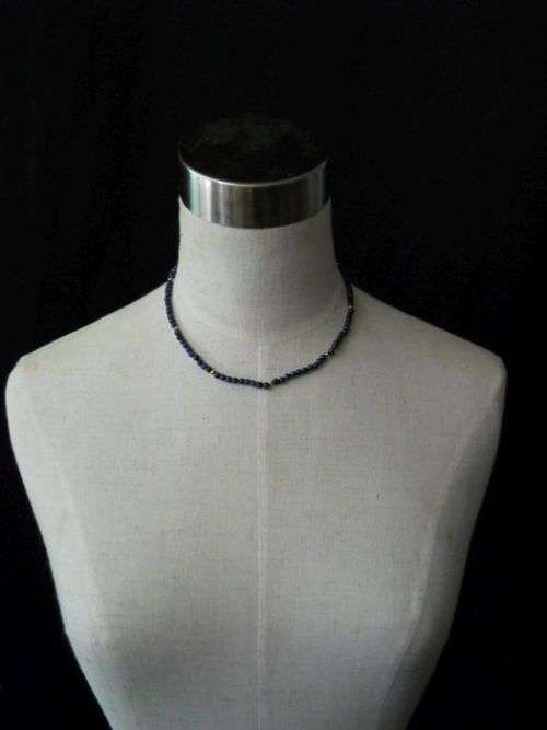 Classic Vintage Lapis Lazuli Bead Necklace with Gold Accent Beads