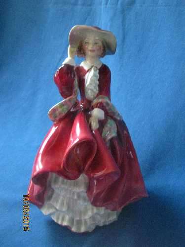 Royal Doulton 'Top o' the Hill' (Red) Figurine - HN1834 - designed by Leslie Harradine [1945-1959]
