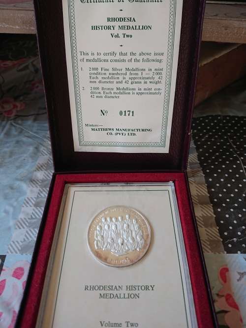 RHODESIA HISTORY MEDALLION 42 GRAMS PURE SILVER