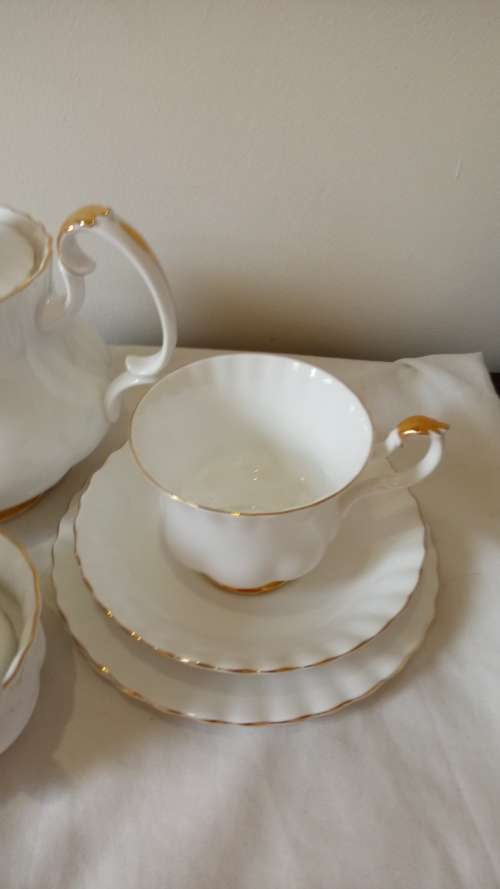 ROYAL ALBERT - VAL D'OR