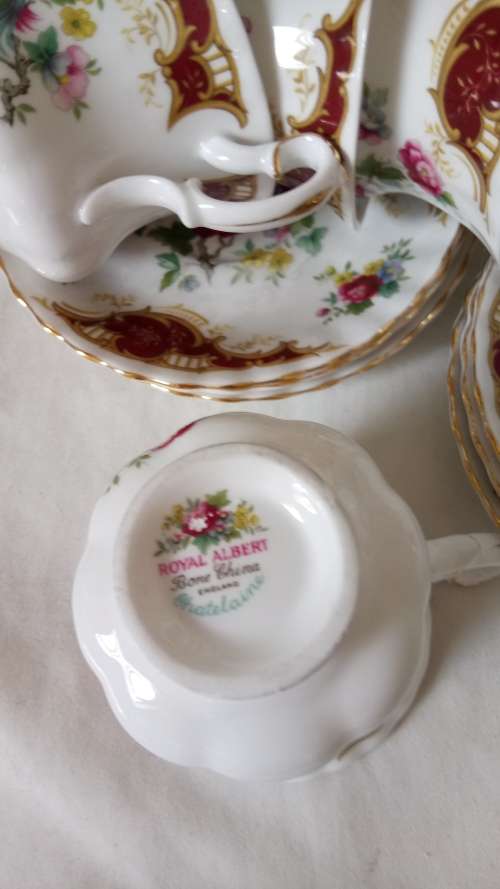 ROYAL ALBERT CHATALAINE COFFEE SET