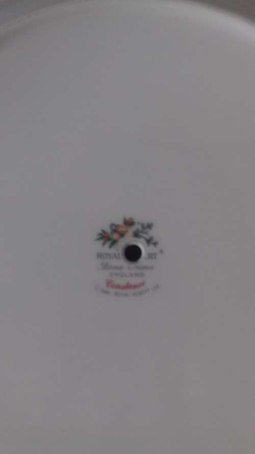 ROYAL ALBERT ASSSORTED CAKE PLATES