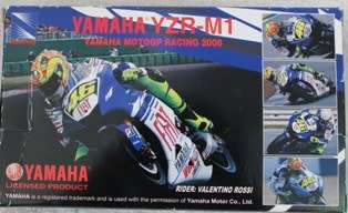NEW RAY-43057 - 2007 YAMAHA YZR-M1 MOTOGP 1/12 VALENTINO ROSSI BLUE