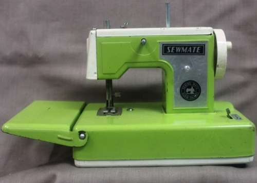 Child's Sew-Ette Sewing Machine  made in Japan - 16 x 12 cm
