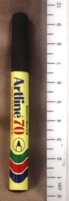 Stationary miniature eraser - Artline Permanent marker - 10 cm