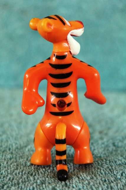 McDonalds - Tigger - Winnie the phoo - 2012 - 8 cm