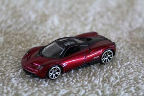 Motormax - Pagani huayra - scale 1:64