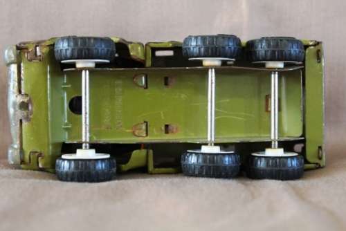 Tin Truck - US Army - Durgham Inc - Made in hong Kong - 13 cm