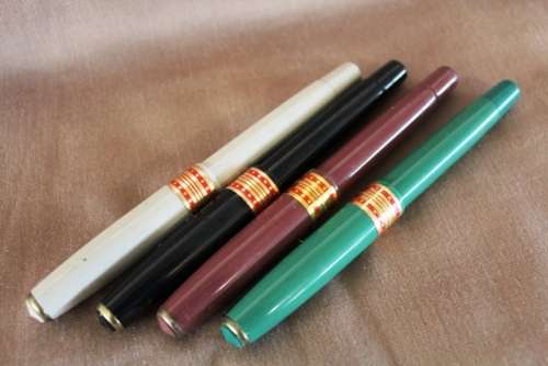 Fountain pens x 4 - Gold dipped tips