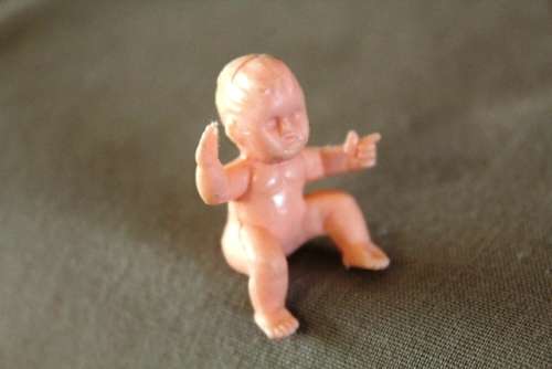 2 x Rubbery little baby's - 2 cm