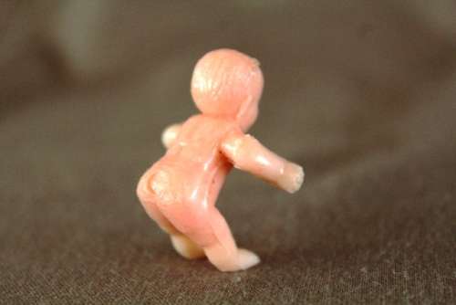 2 x Rubbery little baby's - 2 cm