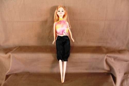 Doll' s - Barbie Like Doll / Dark Blond hair   /  Dressed   / 29.5cm