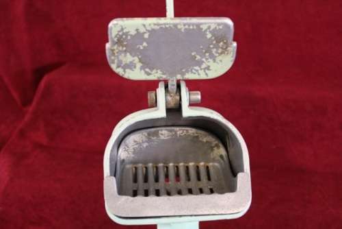 Vintage Masher or Juicer /  Swingit Make / Light Green / 24.5x22cm