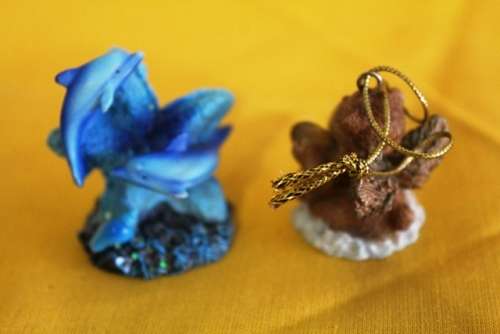 Small Bear Ornament (2.5cm) / Plus Dolphin Ornament  (4cm)