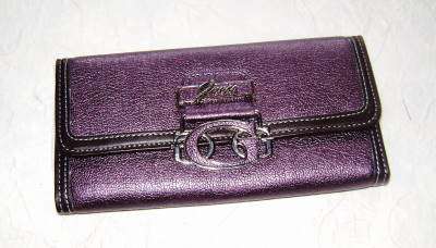 One Day - Brand New Ladies Guess Purse