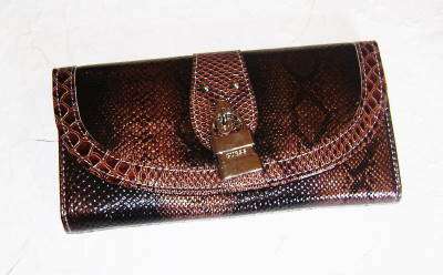 Brand New - Stunning Ladies Guess Purse -