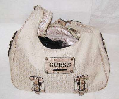 ( Stock Clearance ) Stunning and Brand New - Ladies Guess Bag