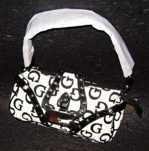 Stunning and Brand New - Ladies Guess Bag