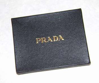 ( PRADA ) - Just in - Stunning Mens Wallet ( Boxed )