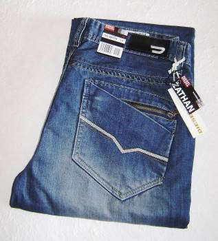 ( Size 32 )( New Style ) - Mens Diesel 'ZATHAN'  Blue Jeans ( Boot Cut )