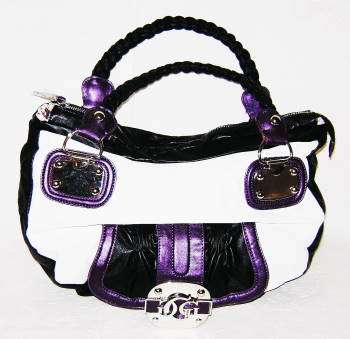 Stunning and Brand New Ladies Guess Bag