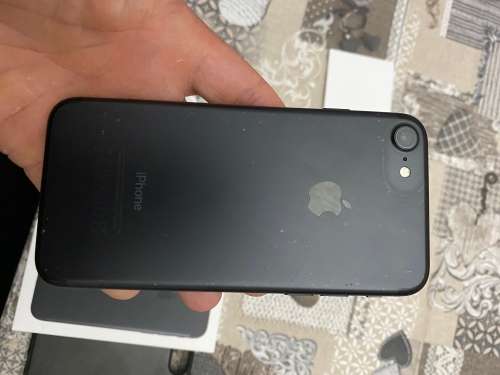 iPhone 7 - 32gb - Black