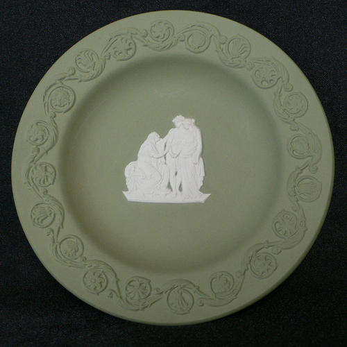 WEDGEWOOD GREEN JASPERWARE PLATE - Mint Condition!!!