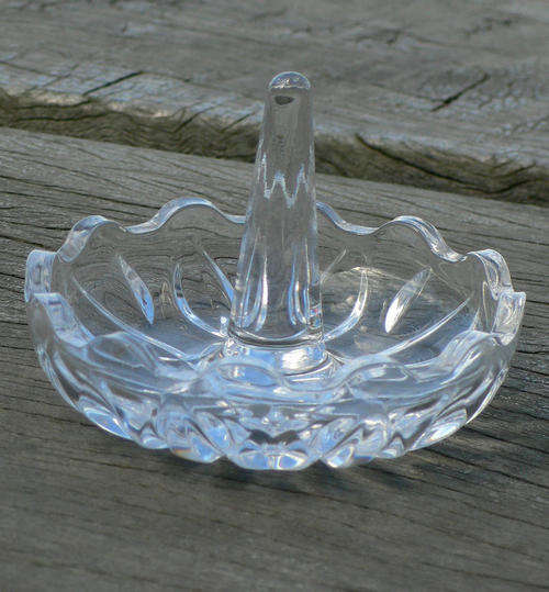 CRYSTAL RING HOLDER - STUNNING PIECE!!!