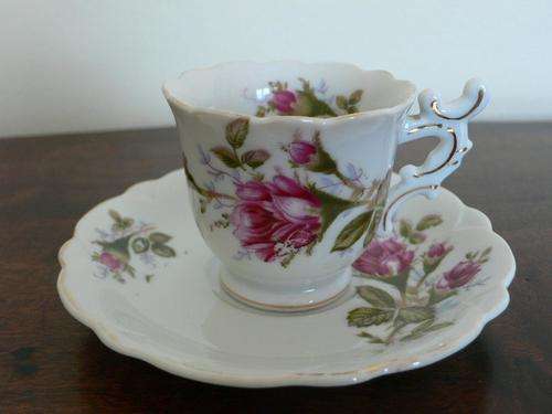 BEAUTIFUL DEMITASSE CUP & SAUCER DUO - LOW START!!!