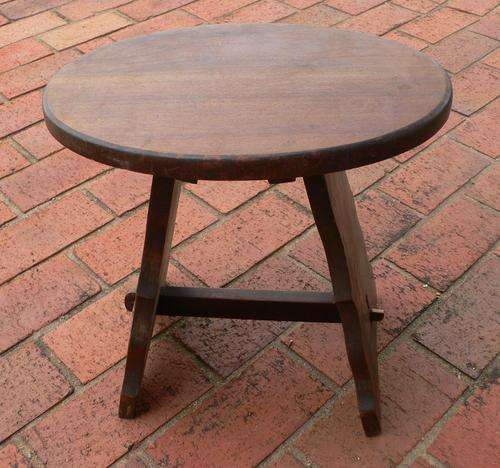 BEAUTIFUL SOLID DARK WOOD SIDE TABLE - CALLING ALL HANDYMEN!!!
