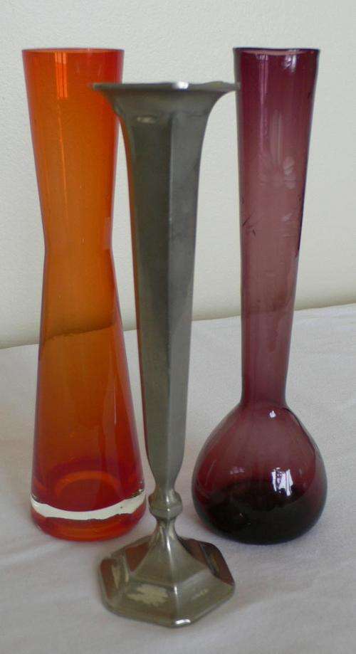 (2)Beautiful glass vases (1)Sliver vase - GOOD CONDITION!!!