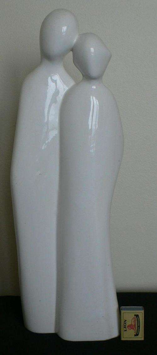 A VERY LARGE ABSTRACT MODERN STYLE DECOR ORNAMENT OF 2 PEOPLE - EXCELLENT CONDITION!!!