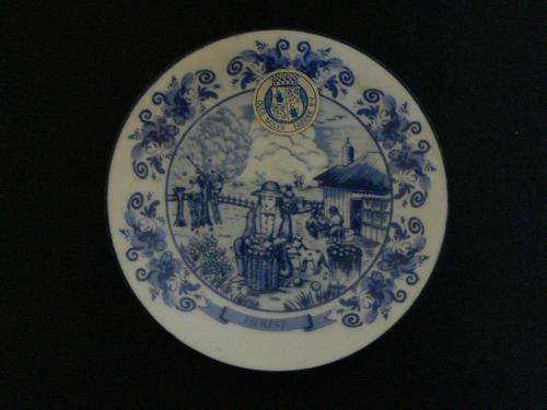 DELFT HOLLAND ANTIQUE SAUCER (OUDE MOLEN FABRIEK B.V.) - 12CM IN DIAMETER - MINT CONDITION!!!