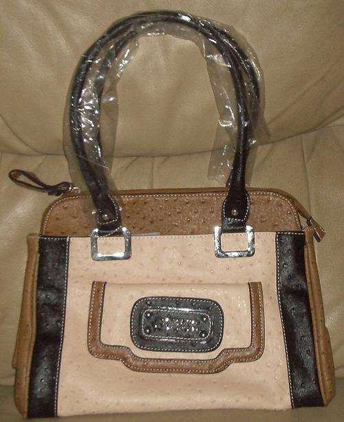 Gorgeous Executive Guess handbag