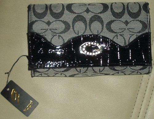 NEW GUSTO LADIES WALLET/PURSE