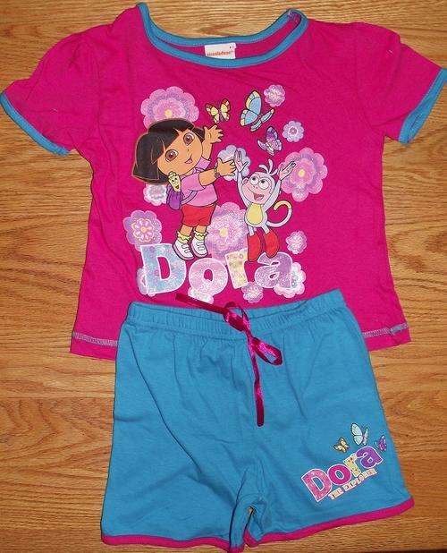 DORA THE EXPLORER PYJAMAS 5 TO 6 YEARS ****R20 SHIPPING****