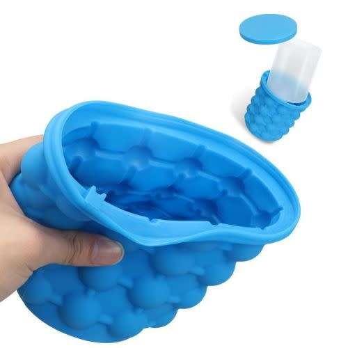 Ice Cube Maker