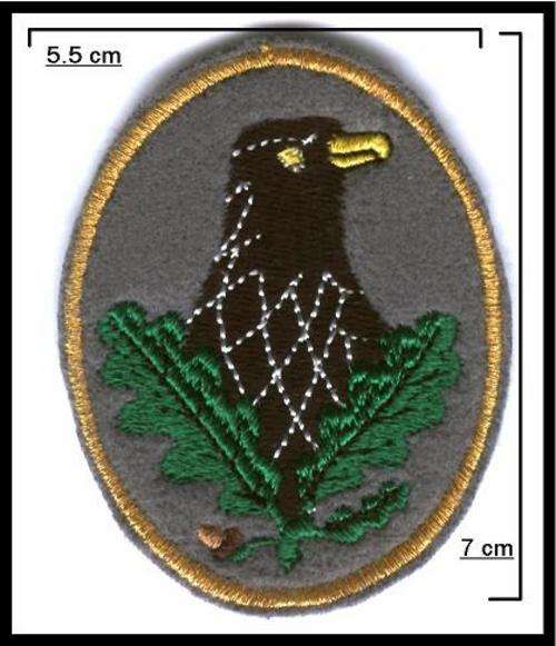 Embroidered WWII German Sniper Badge First Class on Grey Felt Repro