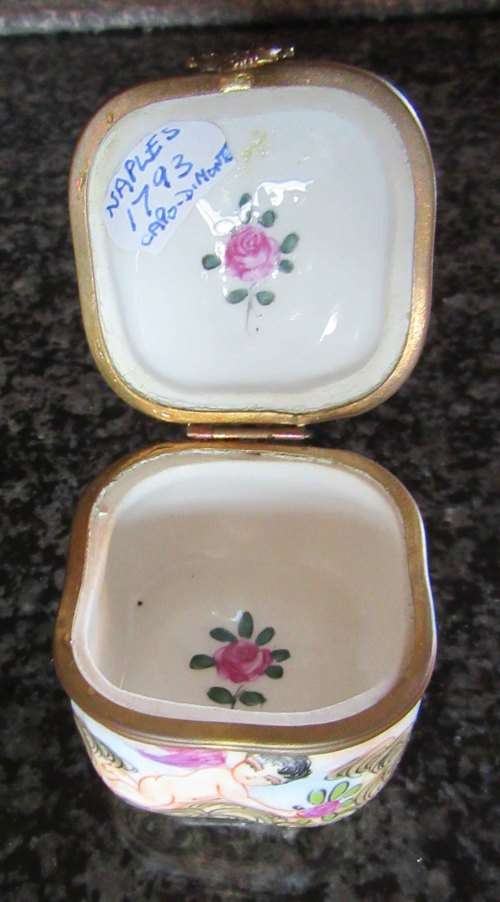 Rare Antique 1800s Naples (capodimonte) trinket container handpainted with cherubs, stamped
