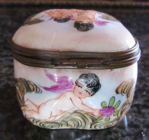 Rare Antique 1800s Naples (capodimonte) trinket container handpainted with cherubs, stamped