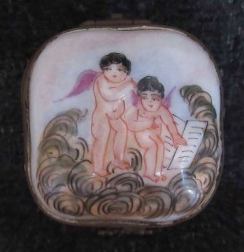 Rare Antique 1800s Naples (capodimonte) trinket container handpainted with cherubs, stamped