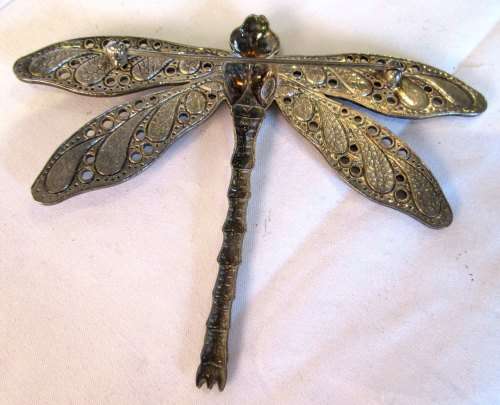 Large decorative Dragon Fly white metal brooch, nice design, pin to rear intact works. Not marked.