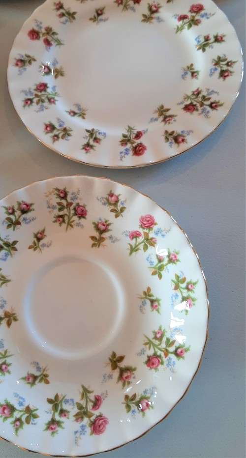 5 Fabulous everyday Quality Royal Albert Tea Trios, appear unused, no signs of wear anywhere WOW!