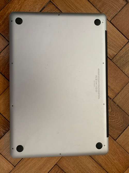 Macbook Pro Early 2011 Core i7, 4gb RAM, 500gb HDD - Faulty!