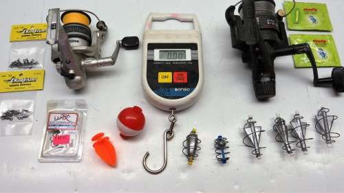 FISHING EQUIPMENT BARGAIN! * BID FROM R1.00 FOR THE LOT *